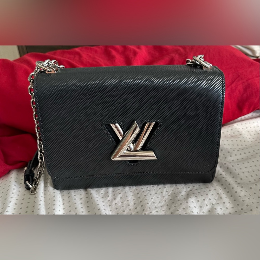Louis Vuitton Twist MM